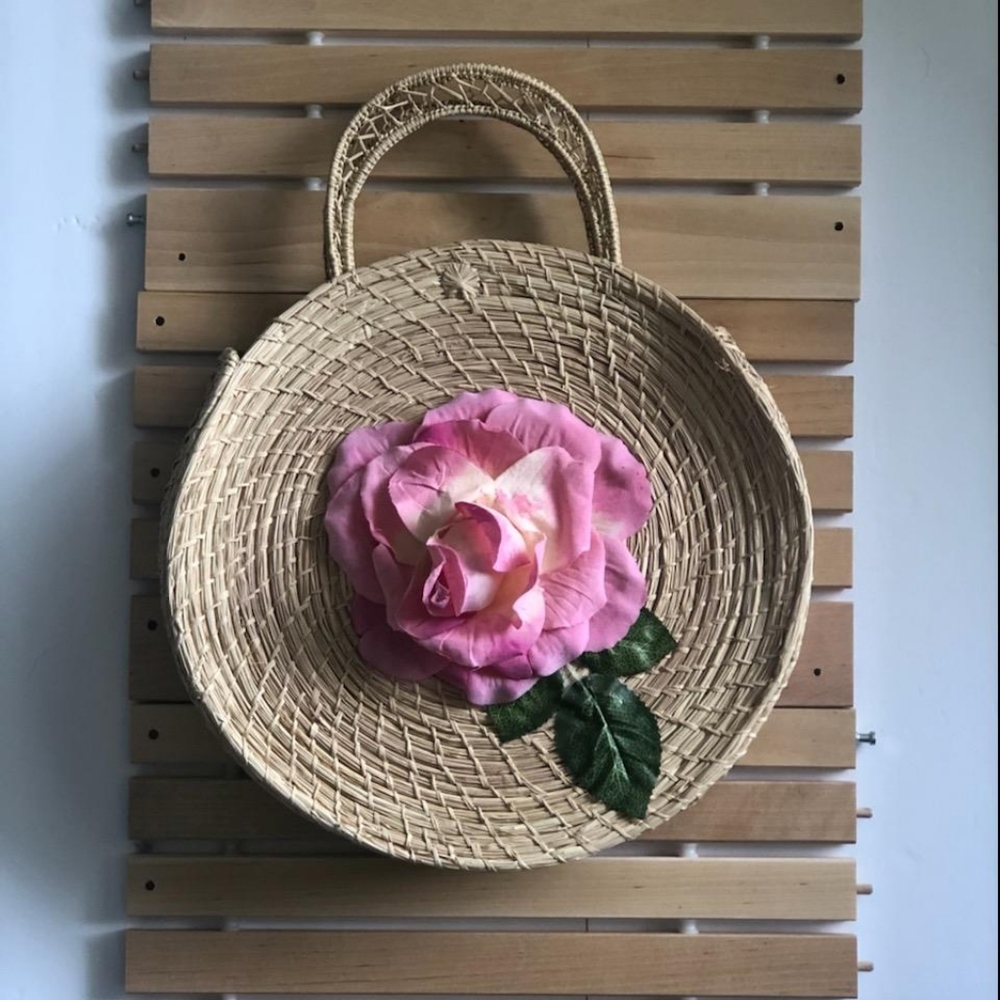 SOLD.   Woven Straw Purse